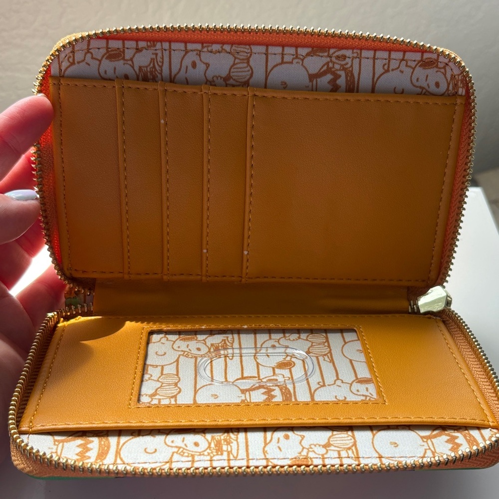 Peanuts Snoopy Loungefly Wallet - Picture 3 of 5
